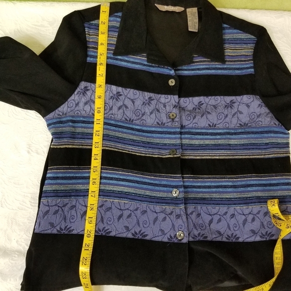 TANJAY petites button up velvet textured size 12 shirt. - Picture 6 of 7